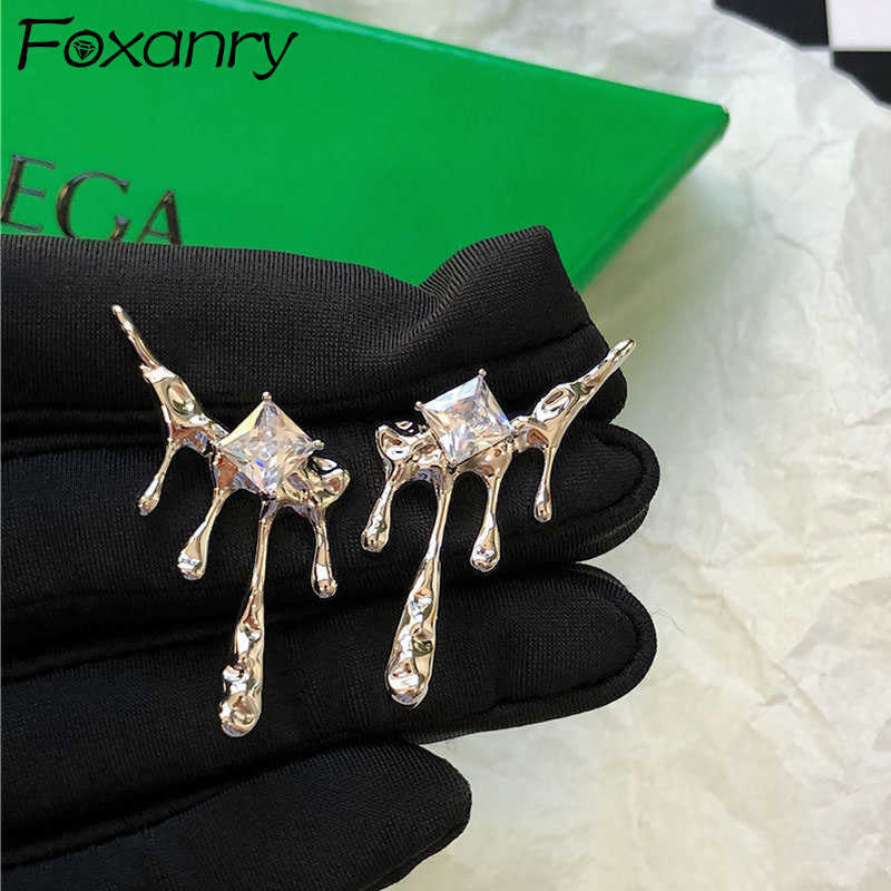 

Charm ANRY Prevent Allergy Silver Color Earrings for Women Trendy Elegant Simple Water Drop Sparkling Zircon Bride Jewelry L230315