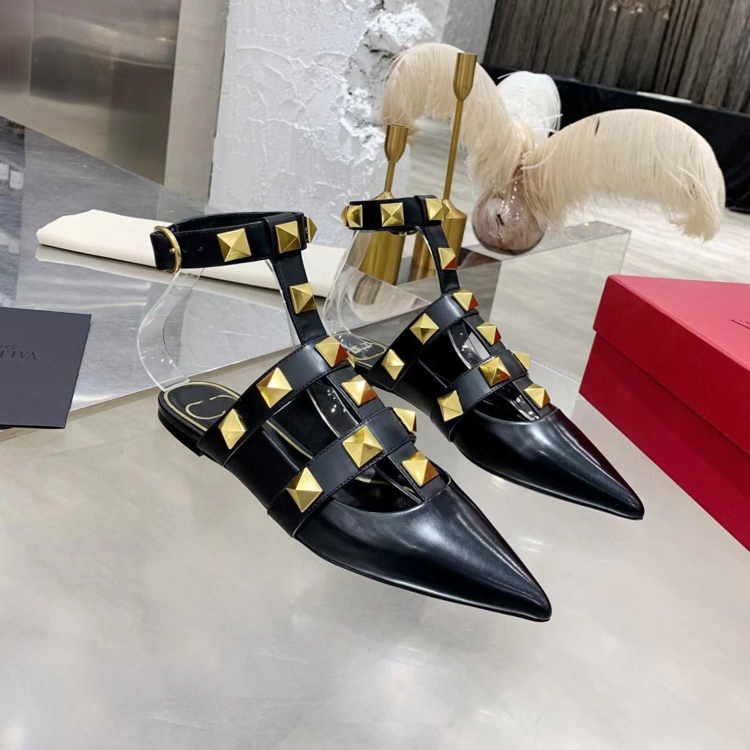 

Women Brand Sandals Flat Pointed Slippers Big Gold Rivets Genuine Leather Black Nude Solid High Heels Wedding Shoes with Red Dust Bag 34-44, Dark nude 3cm