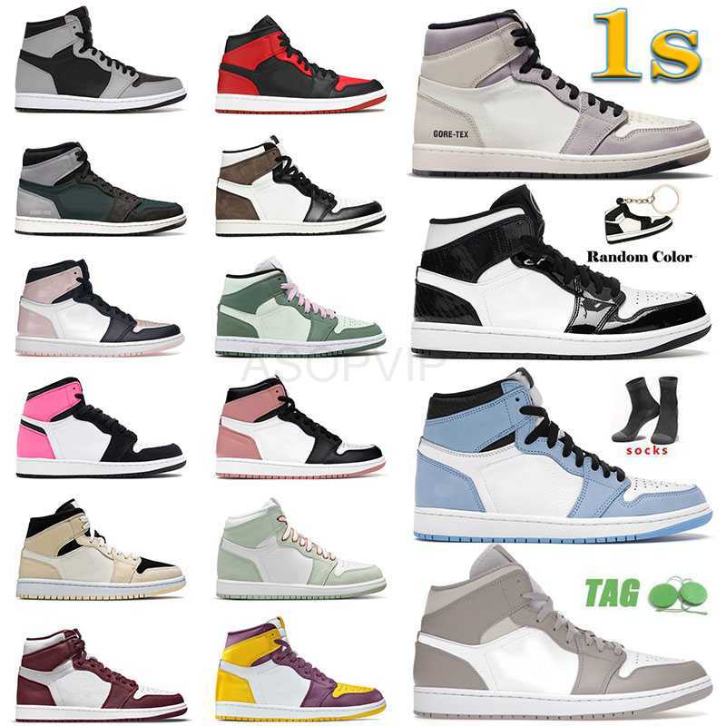 

designer shoes Basketball Shoes Jumpman 1 1s OG High Quality Mens Womens Designer High Dark Mocha Bordeaux Mid Dutch Green Carbon Fiber Fragment Sports sandal, 36-46 high element light bone