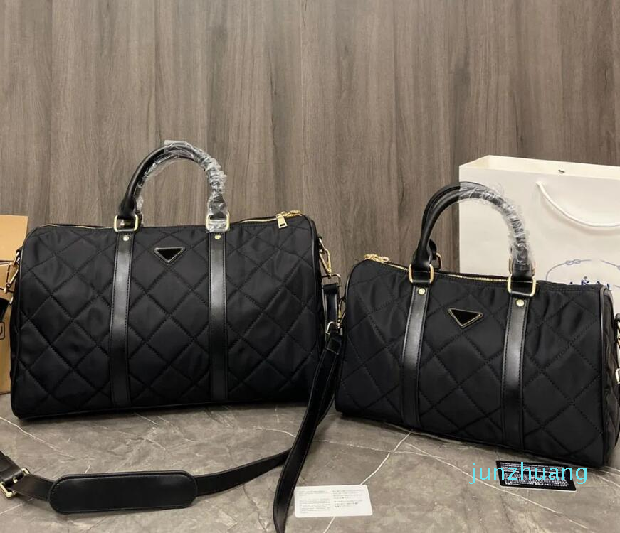 

2023 Men Fashion Duffle Bag Triple Black Nylon Travel Bags Mens Handle Luggage Gentleman Business Tote with Shoulder Strap