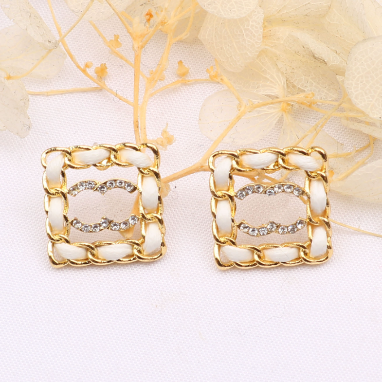 

Womens 18K Gold Ear Stud Dangle Earrings Brand Designers Geometry Letters Fashion Women Tassels Crystal Rhinestone Earring Wedding Jewerlry Luxury Gift Box