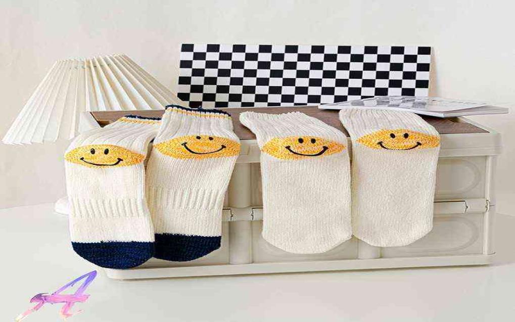 

2 Pack KAPITAL Middle Tube Socks Men039s Women039s Face Cotton Socks Casual KAPITAL Knitted Socks T2208041147340, 1-milky white 1pair