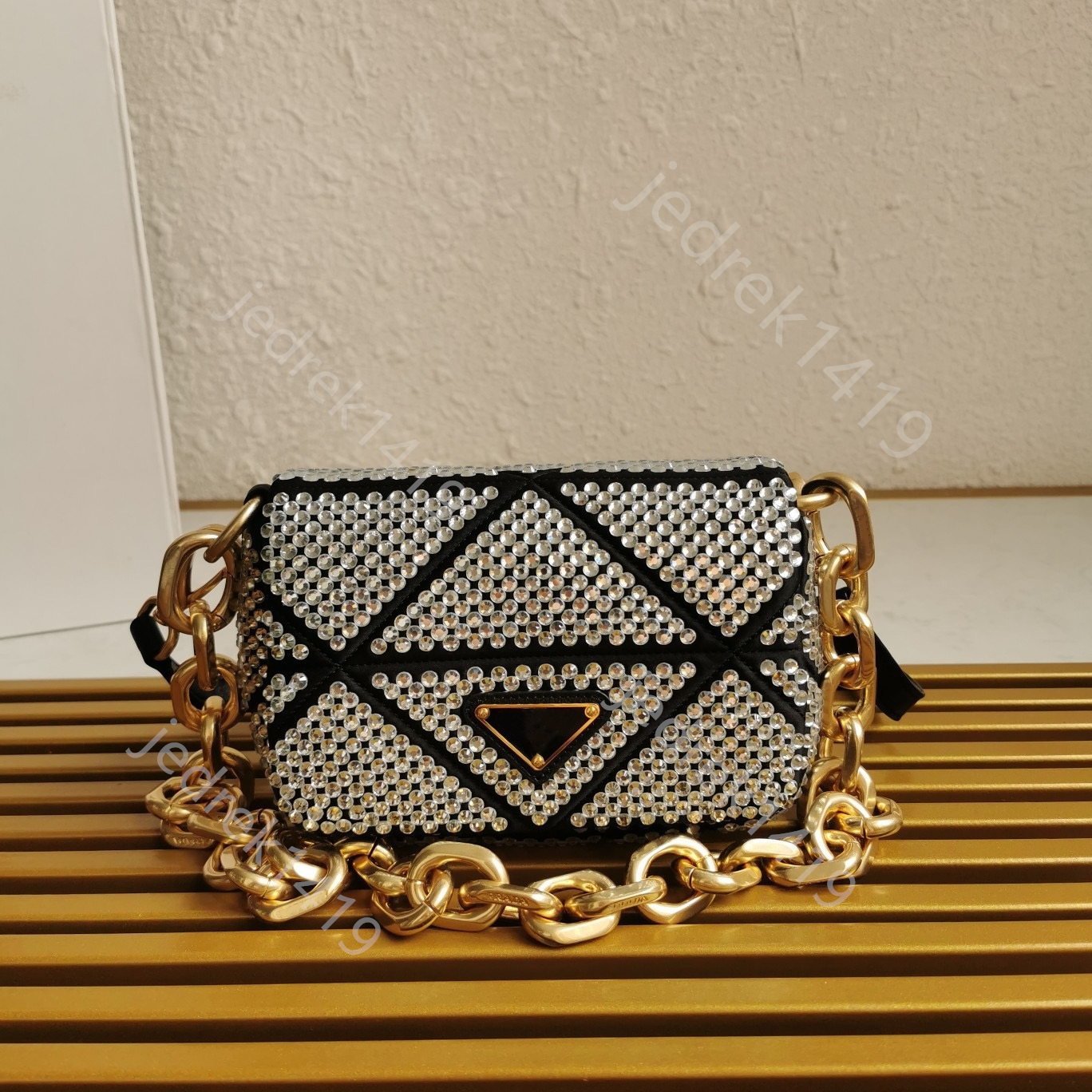 

Fashion Prad Crystal bags lady designer chain Crossbody bags 10A metal Triangle pattern Shoulder bag Diamond Lattice totes purses Hardware chain Flip handbags, Gold