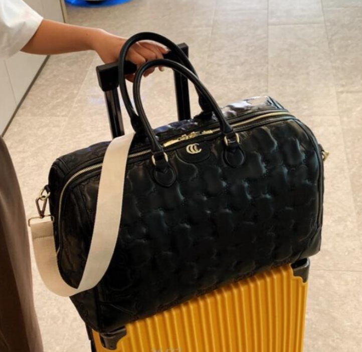 

Luxury Portable Women Designers Travel Bag PU Leather Larger Capacity Men Big Luggage Handbag Duffle Bags Shoulder Crossbody Outdoor travels Handbags