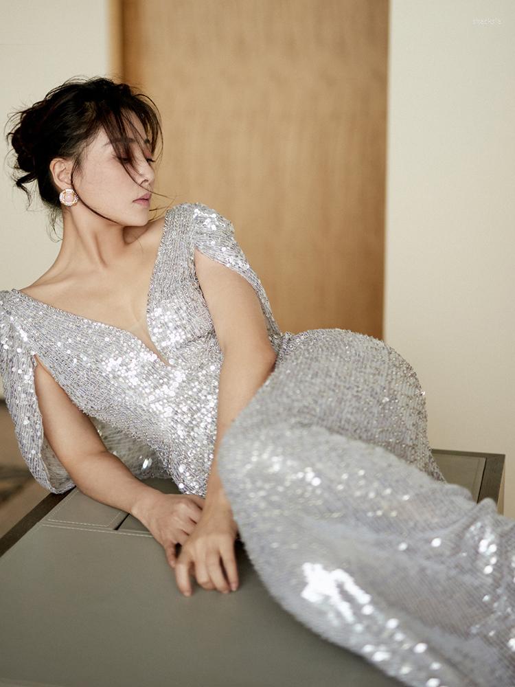 

Party Dresses Silver Fashion In V-Neck Mermaid Floor-Length Sequins Women Evening Dresses/Bridal Wedding Prom Gowns Free Shiping
