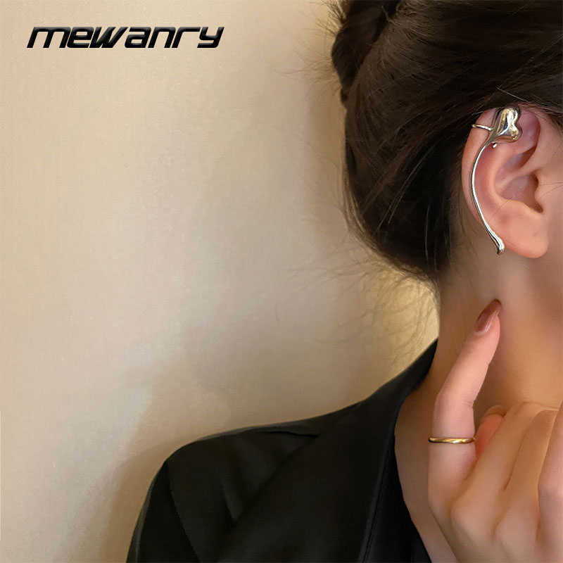 

Charm ANRY Prevent Allergy Silver Color Earrings for Women Fashion Punk Vintage Creative LOVE Heart Party Jewelry Ear Clip L230315