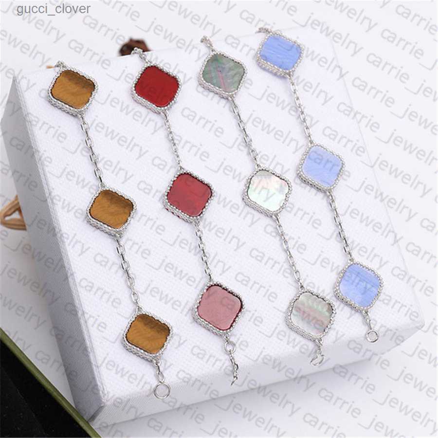 

Designer Bracelets Classic Clover Bracelet Fashion Five Flower for Man Woman Gold Silver Optional 18 Styles Classic Multicolor Options