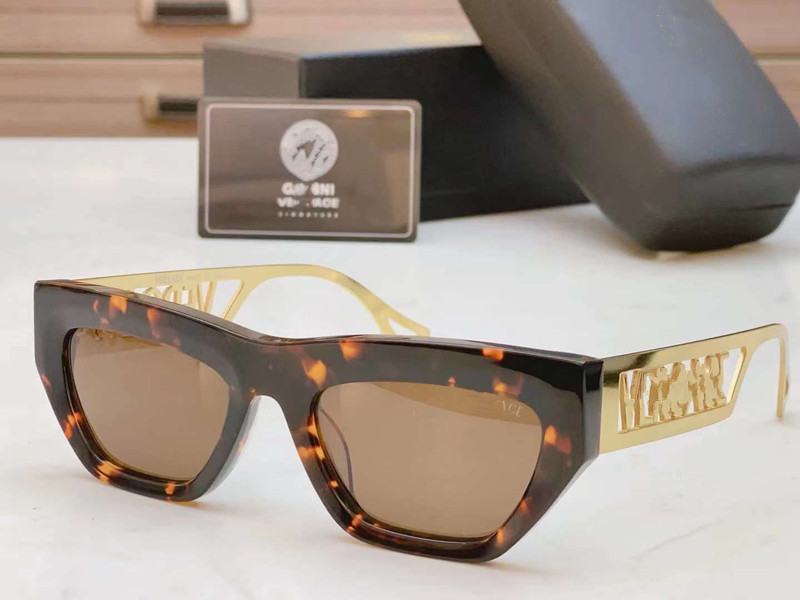 

Sunglasses For Men and Women Summer Classic Style ANTIREFLECTION Retro Plate Square Full Frame Fashion Eyeglasses Random Box black red