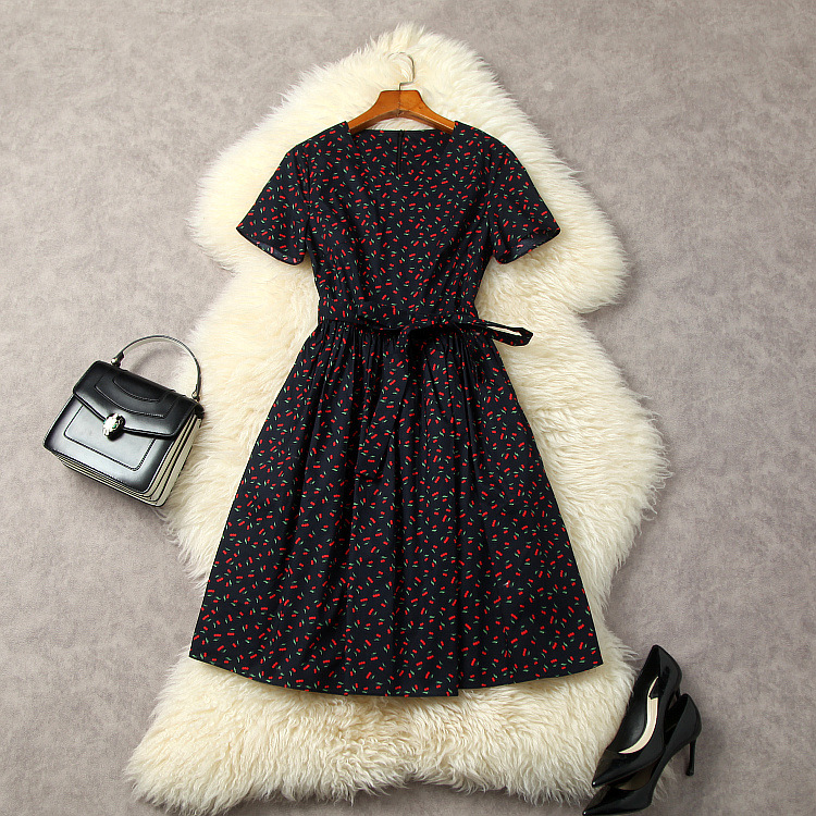 

2023 Summer Black / Red Print Belted Cotton Dress Short Sleeve Round Neck Knee-Length Casual Dresses L3M122279, Multi