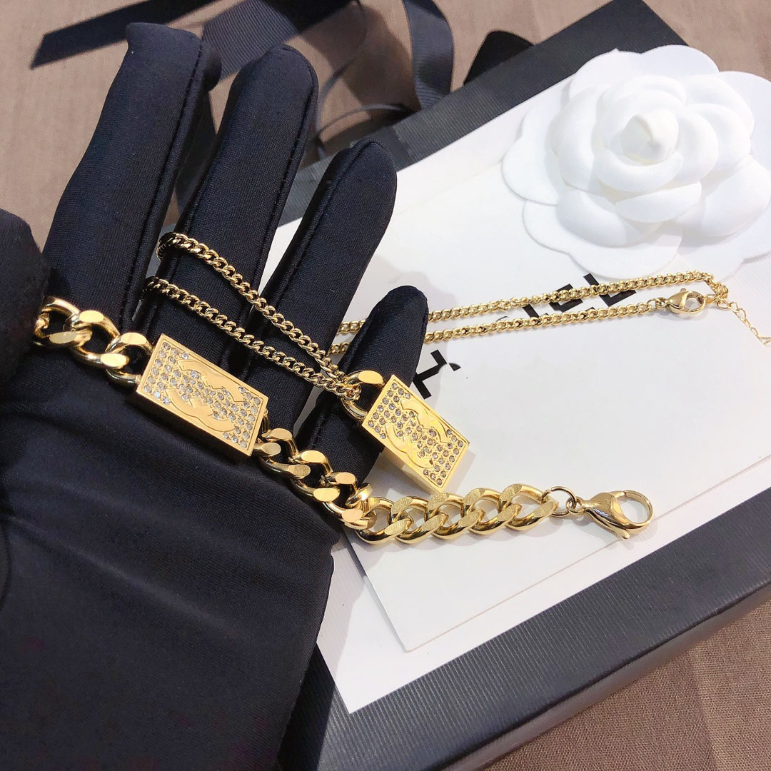 

Luxury Women Diamond Bracelet 18 Gold Plated Chain Bracelet Designer Jewelry Bracelet Retro Design Stainless Steel Accessories Gift Family Couple With Box
