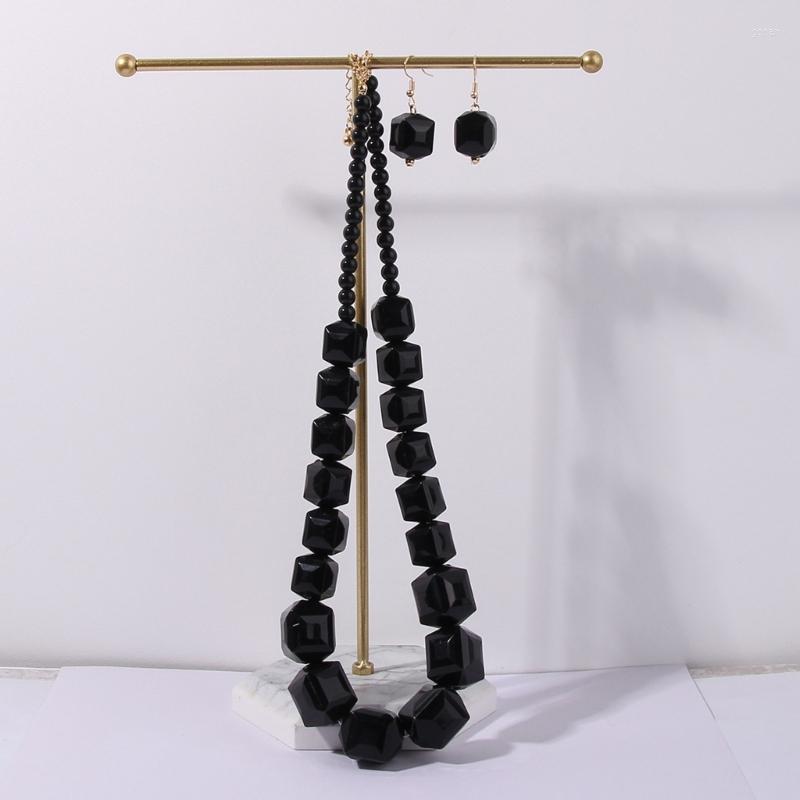 

Necklace Earrings Set European American Geometric Acrylic Jewelry Beads Jelly Color Irregular Clavicle Chain Short Thick, Picture shown