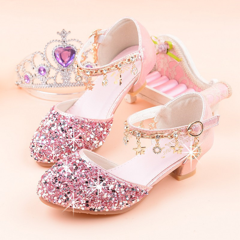 

Sandals Fashion Princess Kids Shoes Girls Sandals Casual Glitter Children High Heel Crystal Student Performance Footwear 230316, Pink