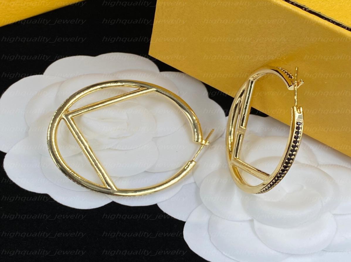 

Designer Gold Hoop Earrings Fashion Ladies Stud Earrings F Glamour Jewelry Simple Earrings Ladies Party Wedding Couple Gift HH24688219