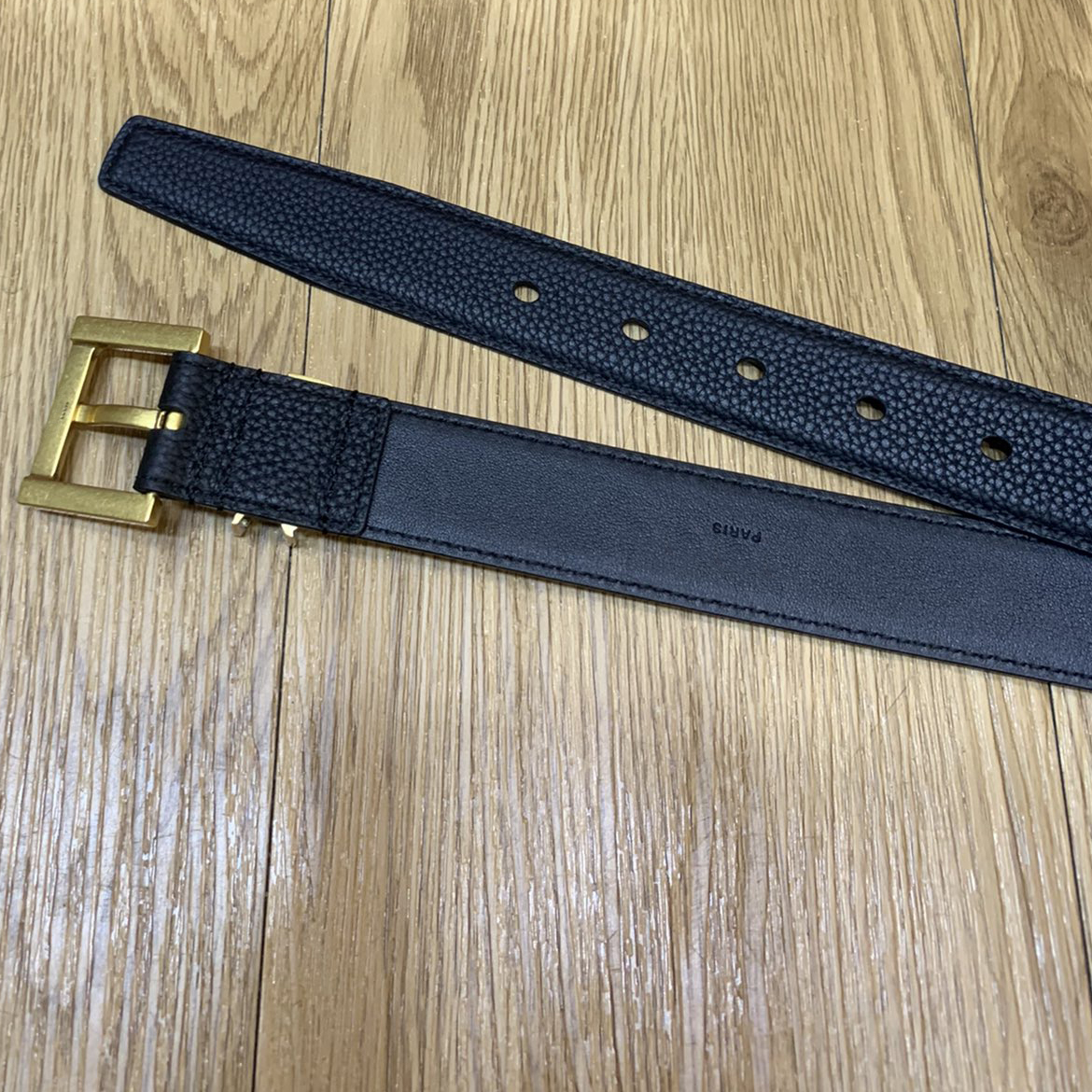 

Black Slim Leather Belt Gold Buckle Women Designer Belt Classic Leather Casual/Dress Belts Waistband with Box, Width 30mm