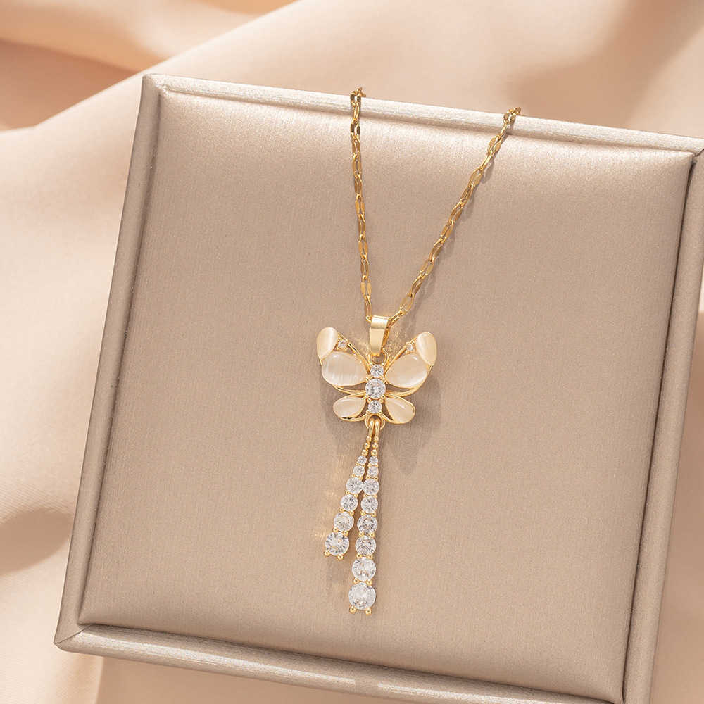 

Pendant Necklaces Strands Strings Cat's Eye Bow Tassel Titanium Steel Necklace High end Light Luxury Microinlaid Zirconium 2023 Summer New Style with