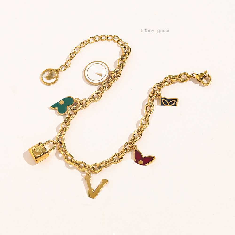 

Classic Bracelets Bangle 18K Gold Plated Stainless steel Link Chain Flower Letter Pendants Lovers Gift Wristband Cuff Chain Women Bracelet