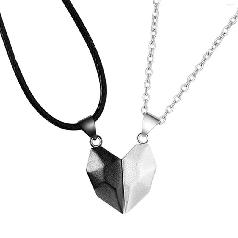 

Chains Two Souls One Heart Pendant Necklace Couple Neck Chain Lightweight Simple Romantic Valentine Birthday For Your Love