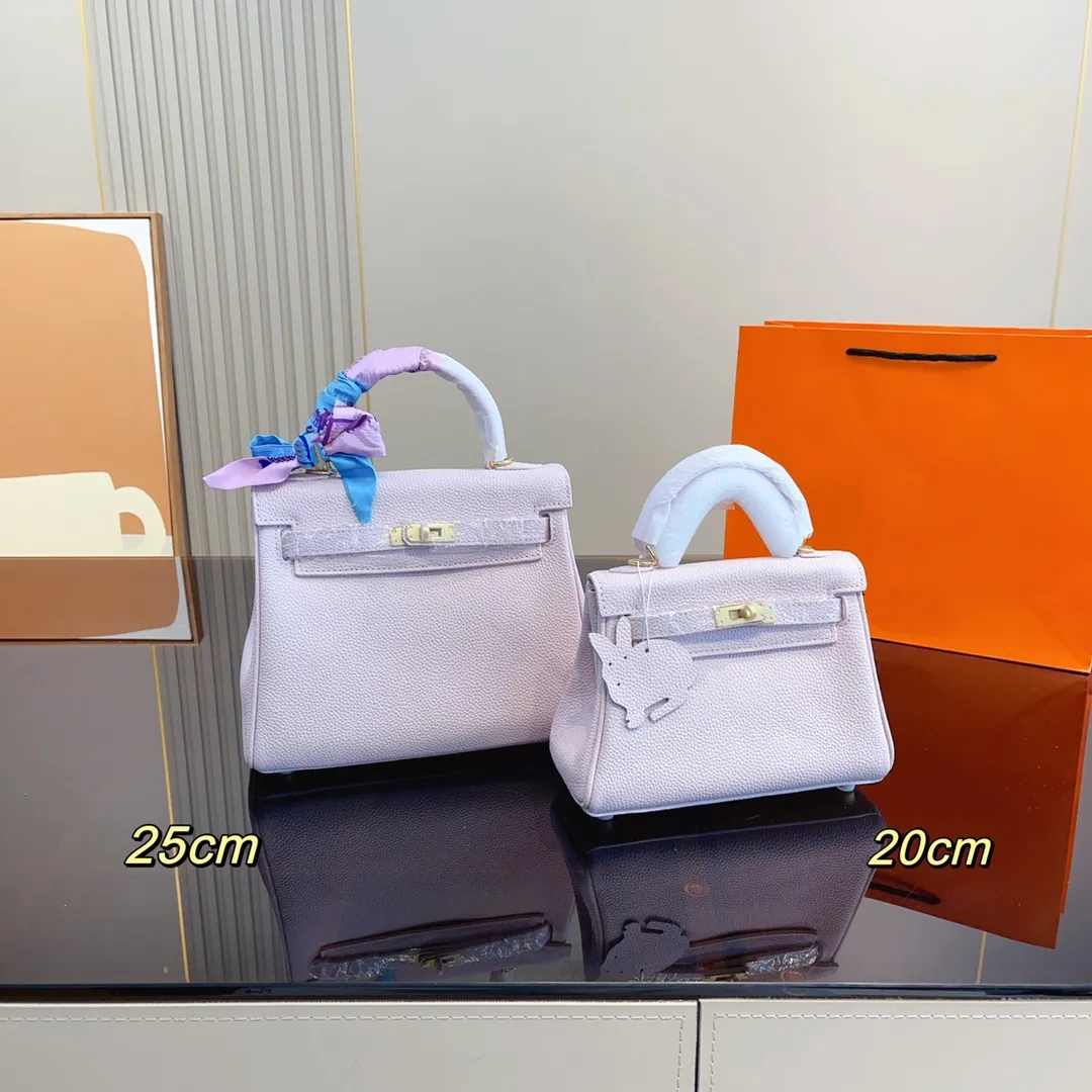 

2023 spring Luxury Bags Leather Handbags Classic Handbags Large Capacity Bags Crossbody bags Women fashion versatile