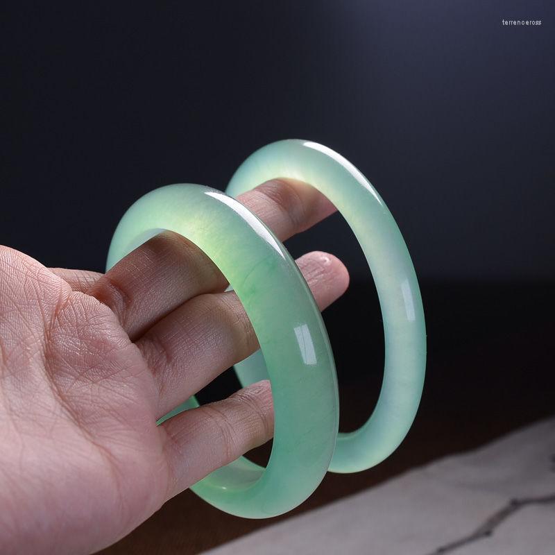 

Bangle Factory Wholesale Emerald Light Green Quartz Rock Jade Bracelet -like Myanmar Live Gift Supply