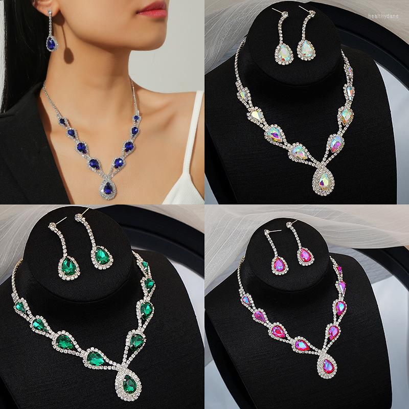 

Pendant Necklaces European And American Color Necklace Set High-end All-match Crystal Exquisite Clavicle Chain Earrings Two-piece Jewelry