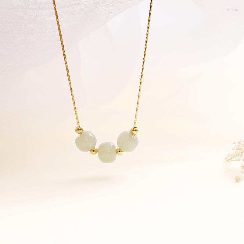 

Pendant Necklaces Sole Memory Hetian Jade Good Luck Beads Shiny Silver Color Female Necklace SNE656