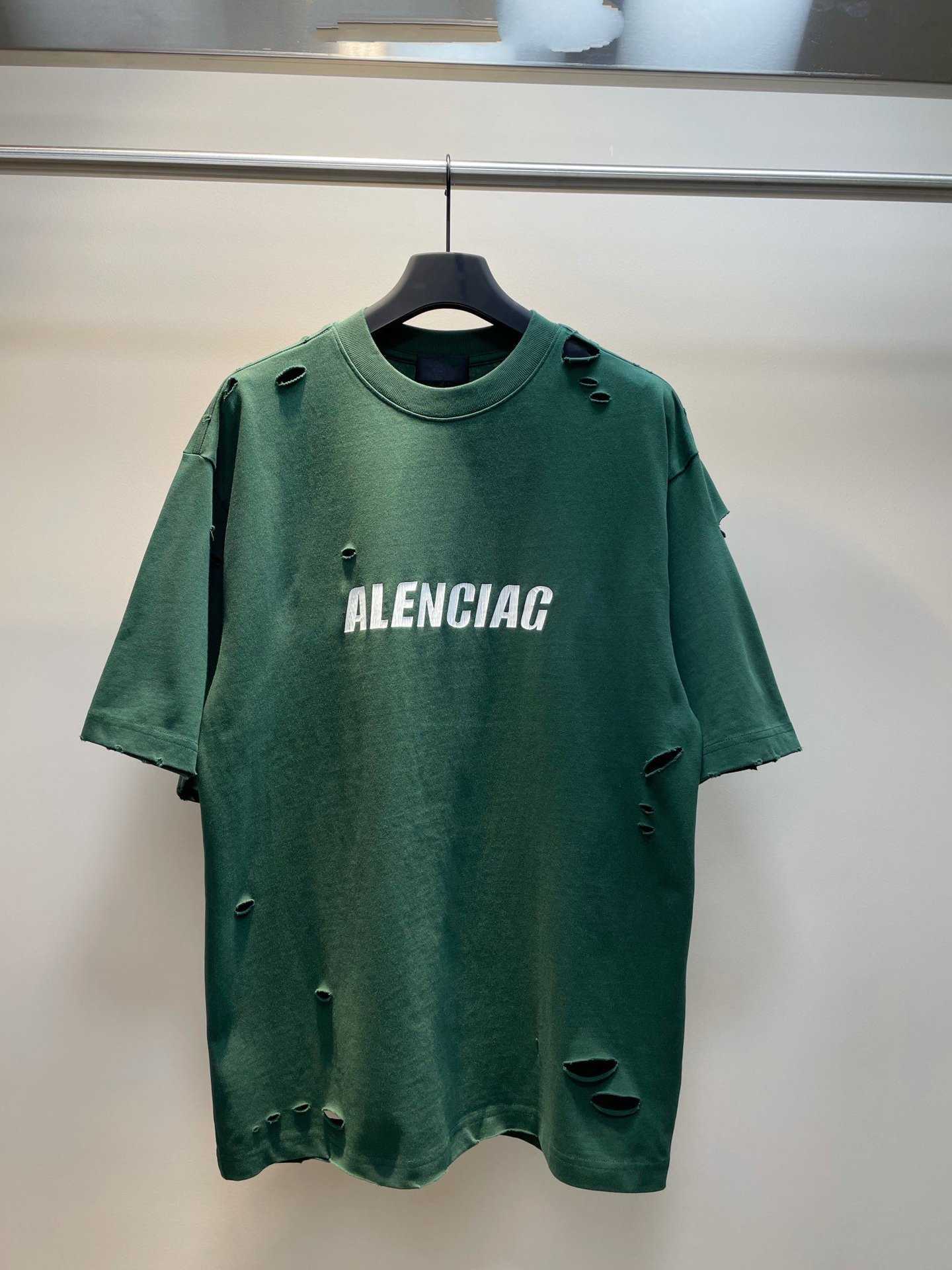 

t shirt for men women Sleeve Paris Family Art Hole Crack Spring B Summer Leisure Letter Short High Street Heavy Industry Men's and Women's 91G7, White