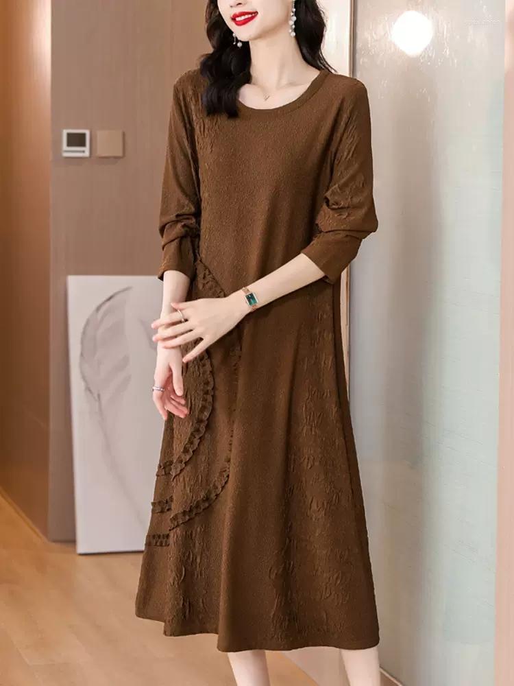 

Casual Dresses 2023 Style Spring Autumn O-neck Embroidered Dress For Women Clothing Retro Long Sleeve Loose Mother's Bd649, Black