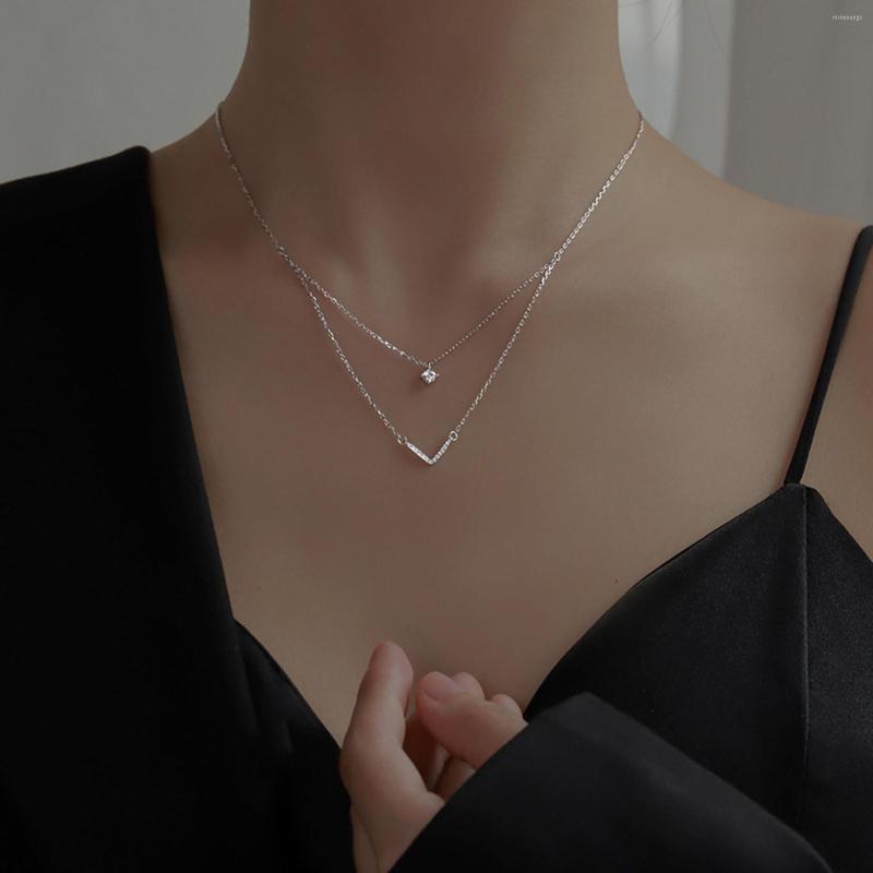 

Chains 2023 Ity Double Layer V Necklace Shiny Zircon Geometric Simple Clavicle Chain Women Fashion Jewelry Party Gift