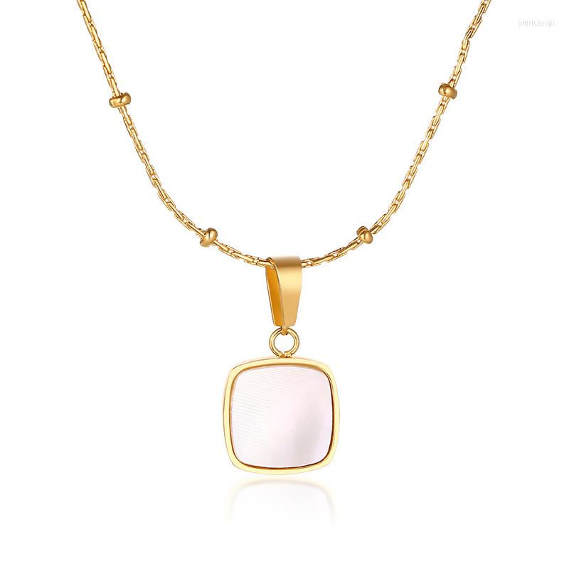 

Pendant Necklaces 2023 Europe And America Jewelry Stainless Steel Shell Square Brand Round Bead Golden Niche Chain Necklace Foe Women