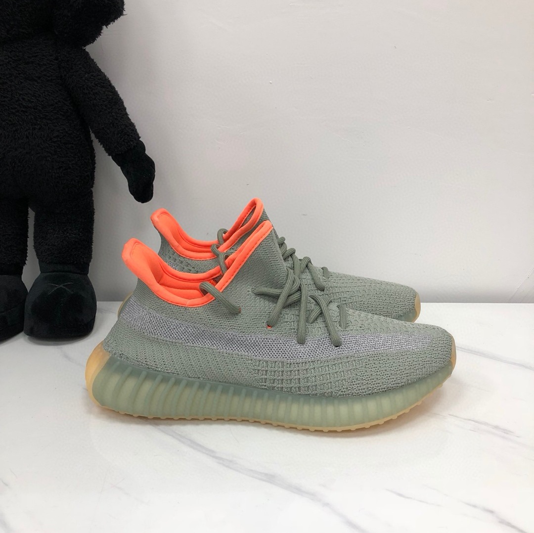 

Large 36-48 Luxury Mens and Womens Running Shoe Kanyes Onyx Bone Dark Grey Beluga Reflective Salt Carbon Hyperspace MX Rock Bred Knitted Runner Training Shoe yeezzys, Beige
