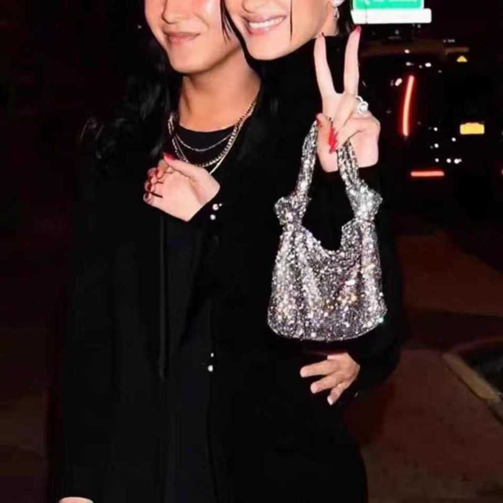 

Luxury Designer Diamonds Handbags 2023 Crystal Shiny Rhinestone Evening Bag Dinner Party Bling Clutch Purse Women Shoulder 230315, Silver