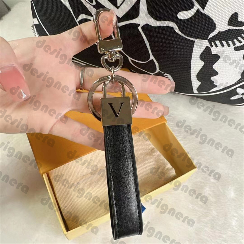 

Designers Keychain Car Pendant Classic Key Chain Unisex Leather Letters Luxury Key Ring Box