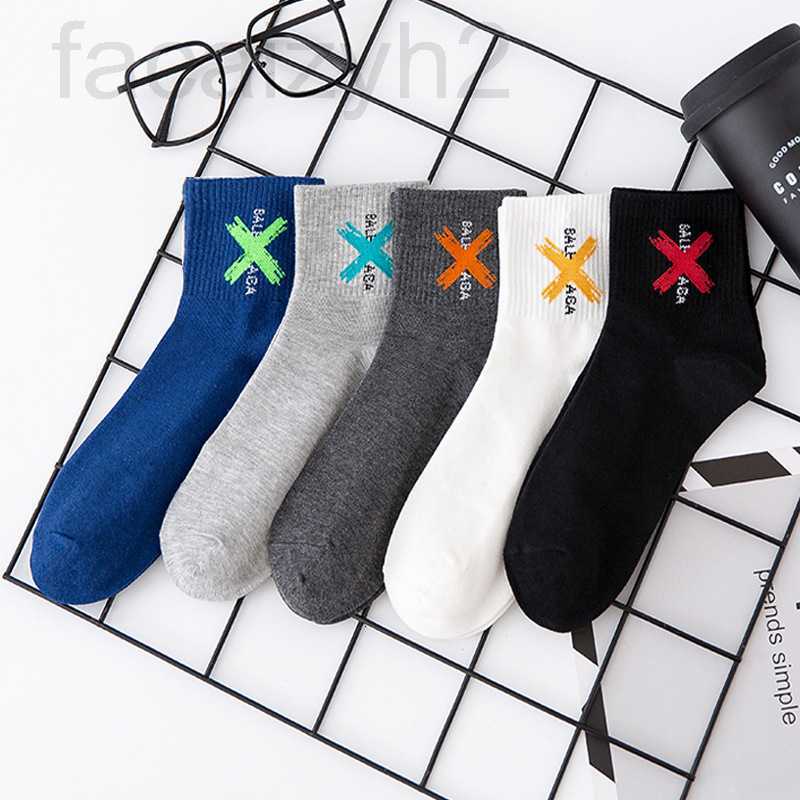 

Socks & Hosiery designer New socks in autumn and winter men's pure cotton sports leisure medium tube ins tide br letter high student 6B6C, X tide card