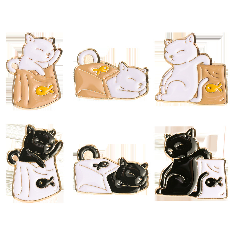 

Brooches Pin for Women Men Cartoon White Color Cat with Fish Animal Fashion Jewelry for Coat Shirt Sweater Jewelry Metal Bag Decor Brooches and Pins for Sale