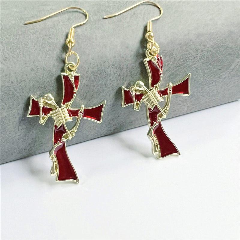 

Pendant Necklaces Gothic Red Oil Dripping Skull Man Cross Necklace Wedding Party Holiday Gift For Men And Women Daily Jewelry