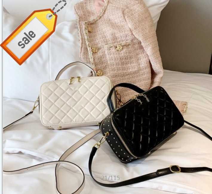 

Luxurys Brand Designer Hand Bill of Lading Shoulder Bag 2023 New Women's Fashion Brands Versatile Portable Crossbody Bags Gift Box Packaging Factory Direct Sale, Black lady backpack
