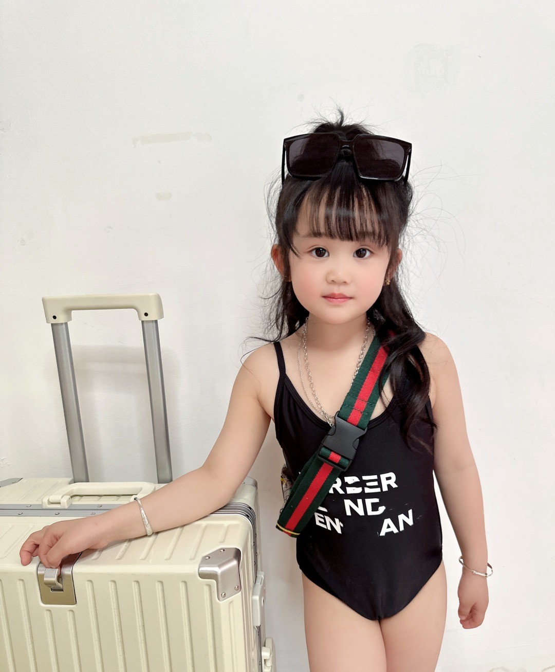 

2023 Girls cartoon letter printed one-piece swimsuits Designer children falbala siamese swimming luxury kids SPA beach swimwear A9776, 11