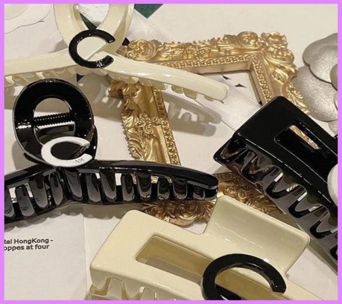 

Designers Luxury Fashion Womens Designer Hair Clips Claws Big Square Crabs Clip Leopard Grain Plugs For Women Hair Accessories NIC6667452