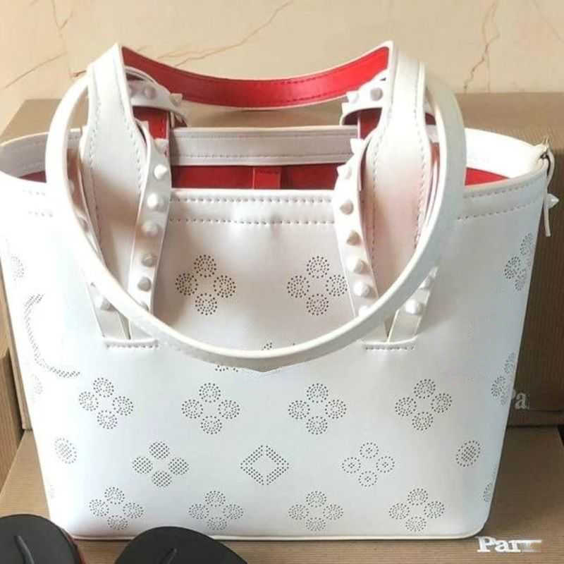 

Women's Studded Gradient Shopping Bag Luxury Design Handbag Purse