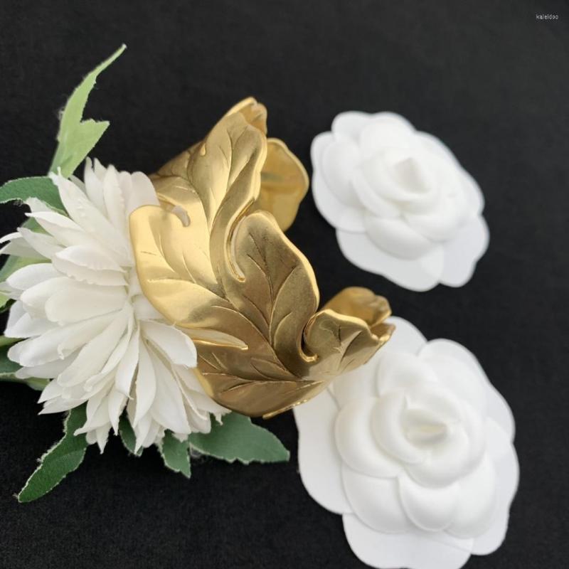 

Bangle European And American Leaf Bracelet