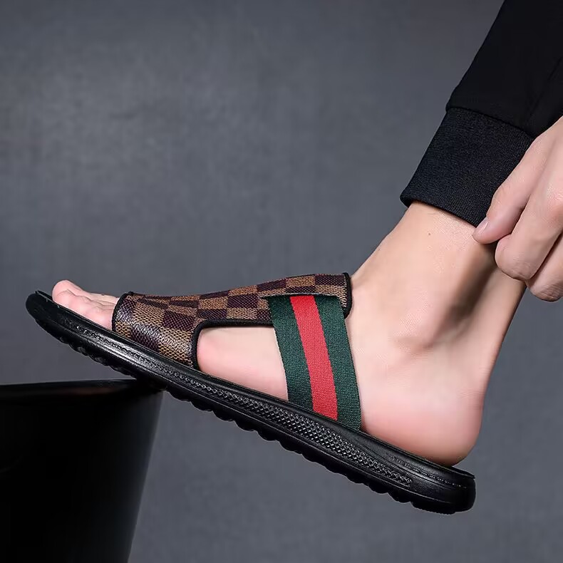 

Men's Slippers Summer Fashion Casual High Quality Personality Casual Outdoor Comfortable Soft Sole Non-Slip Beach Sandals, Grey