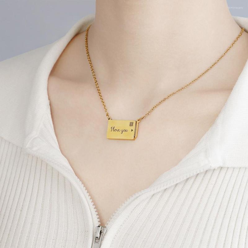 

Pendant Necklaces Bright Luster Female Envelope Letters Necklace Fashion Gifts