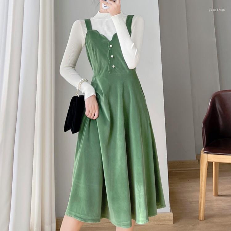 

Casual Dresses French Retro Autumn 2 Piece Set For Women Vintage White Knitting Sweaters Pullover Top Corduroy Suspender Party Suit, Photo color