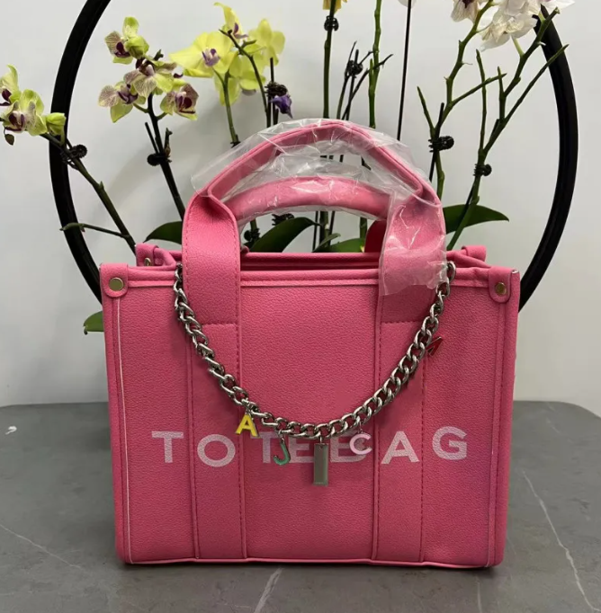 

All-match Totes Bag Womens Handbags Shopping Bags Leather Large Capacity Crossbody Shoulder Bag Letter Chain Leather
