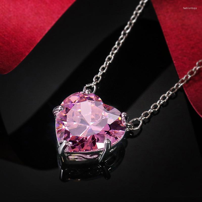 

Pendant Necklaces Luxury Sparkling Zircon Big Heart Necklace For Women Silver Color Sweet Girls' Clavicle Chain Neckalce Jewelry