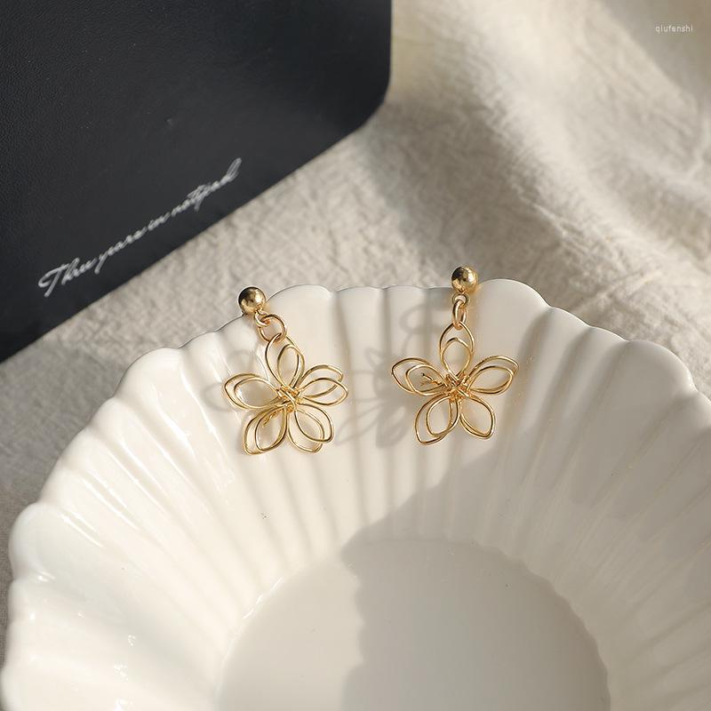 

Dangle Earrings DAVINI Golden Hollow Flower For Women Female OL Style Drop Korean Fashion Jewelry Gifts MG202