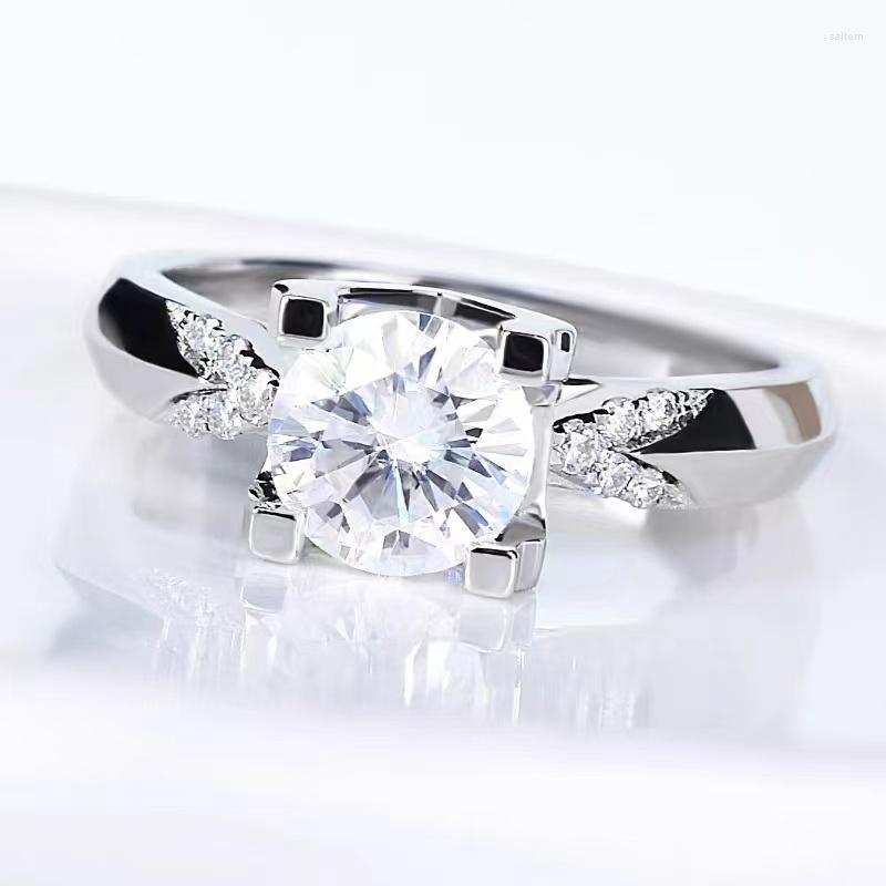 

Cluster Rings Engagement Wedding Bands White Moissanite Diamond Ring In 925 Sterling Silver 18K Gold Plating Fine Jewelry For Women