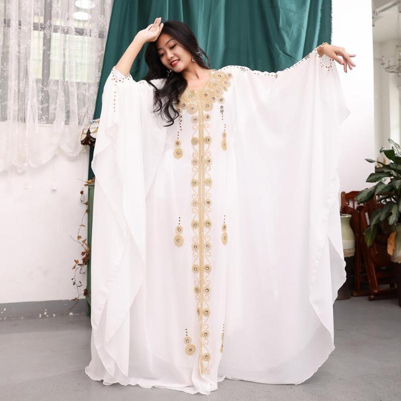 

Stage Wear Traditional Khaleeji Thobe Dress White/gold Belly Dance Clothes Kaftan Rhinestone Beads Competition Khaleegy Costume, Picture shown