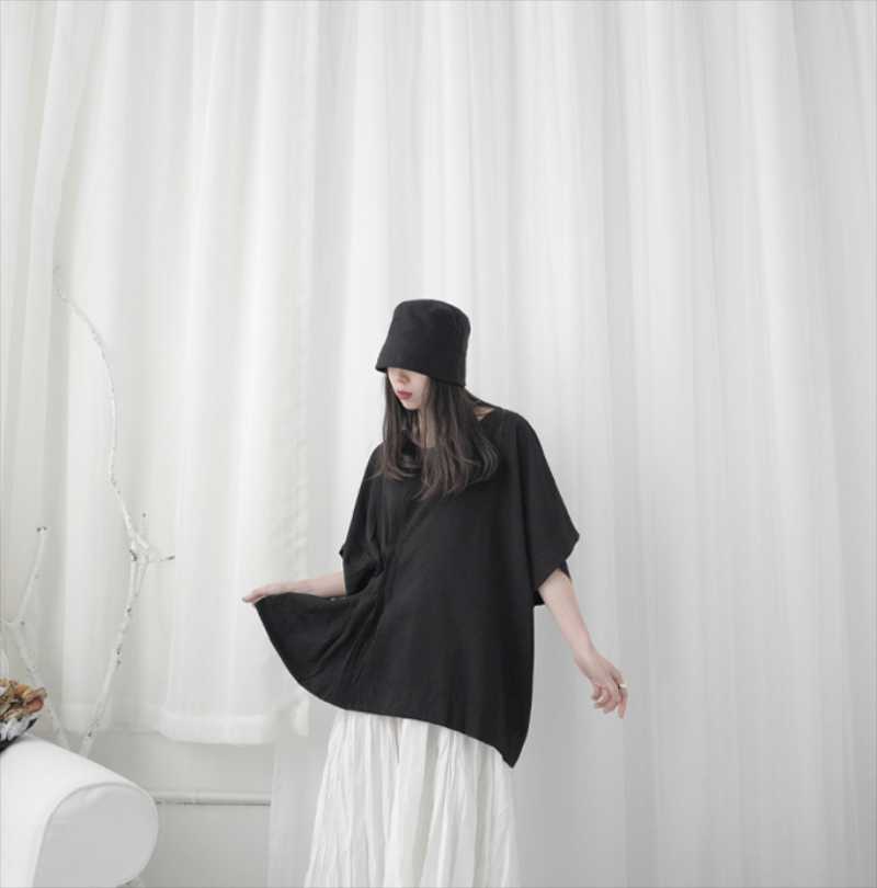 

Women' T Shirts The Summer Women Round Collar Right Side Pleats Design Solid Color Short Sleeve Loose Irregular Hem, Black