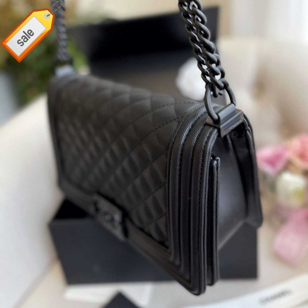 

Luxury Women's Brand Designers Shoulder Bag Fashion Caviar Texture Leather High-grade Ringer Omnibus Messenger Single Shoulder Crossbody Bag Factory Direct Sales, Black button 25 "